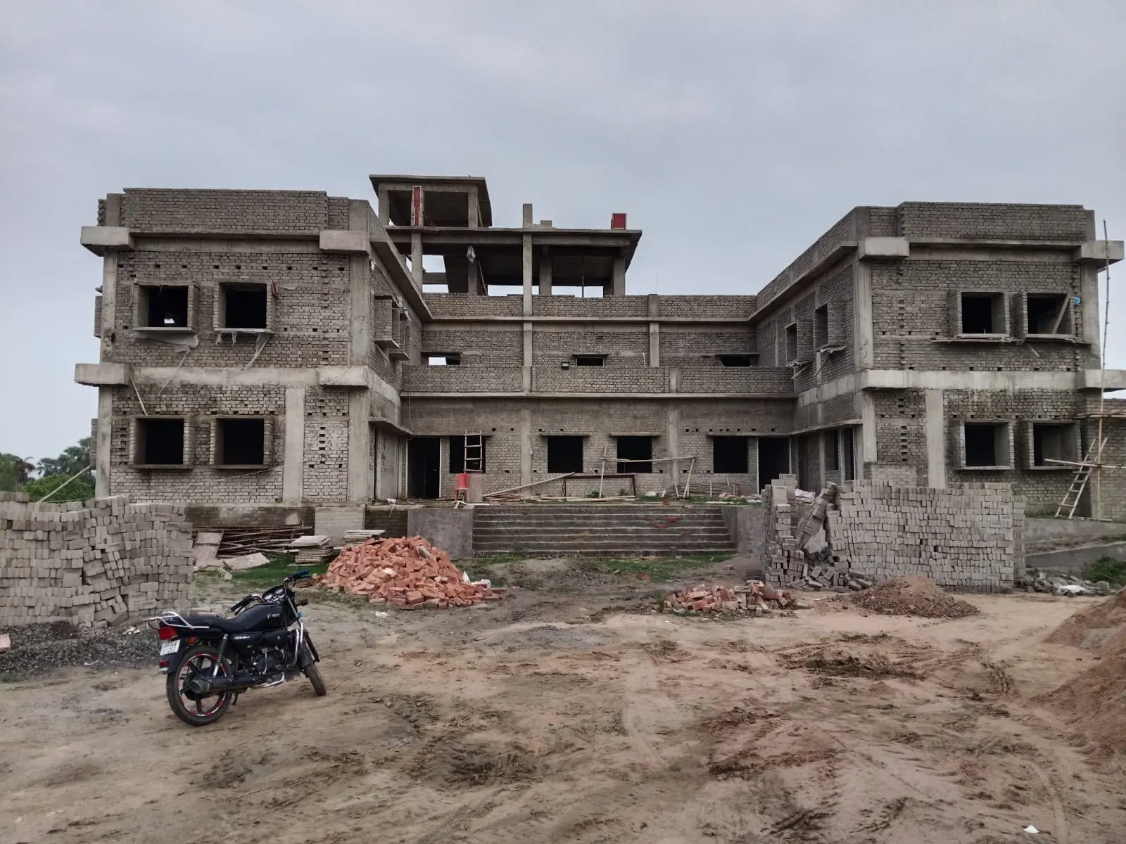 Construction of G+1 Govt. Office in Nipaniya Council
